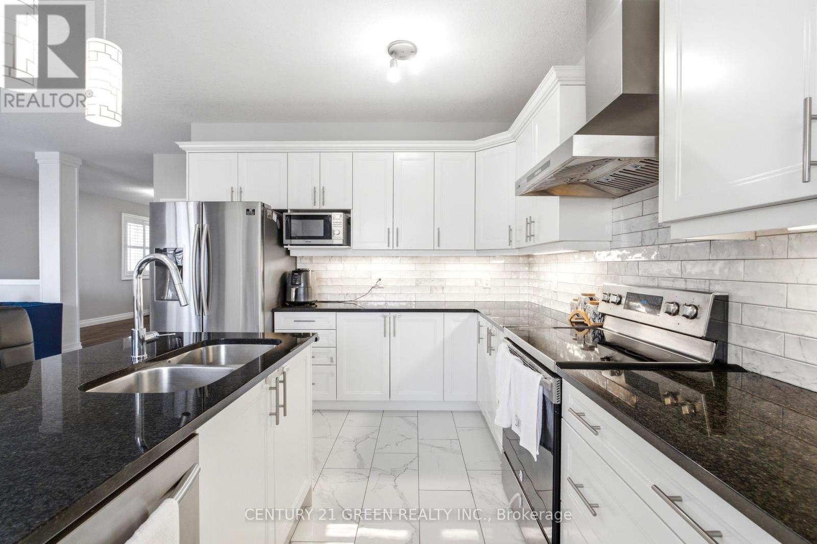 2824 DOYLE DRIVE - 19