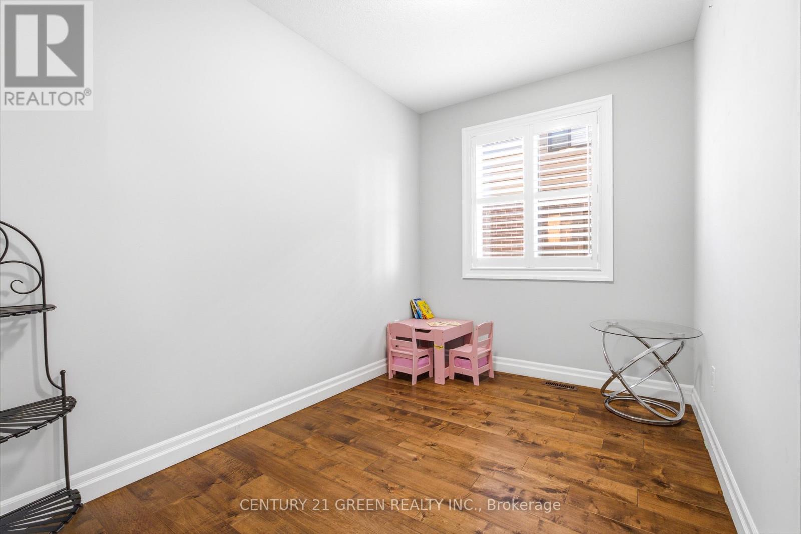 2824 DOYLE DRIVE - 21