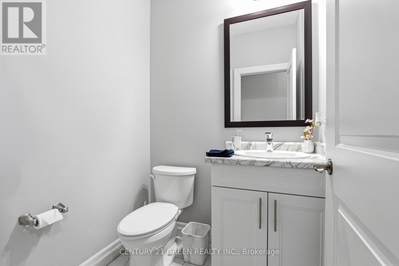 2824 DOYLE DRIVE - 23
