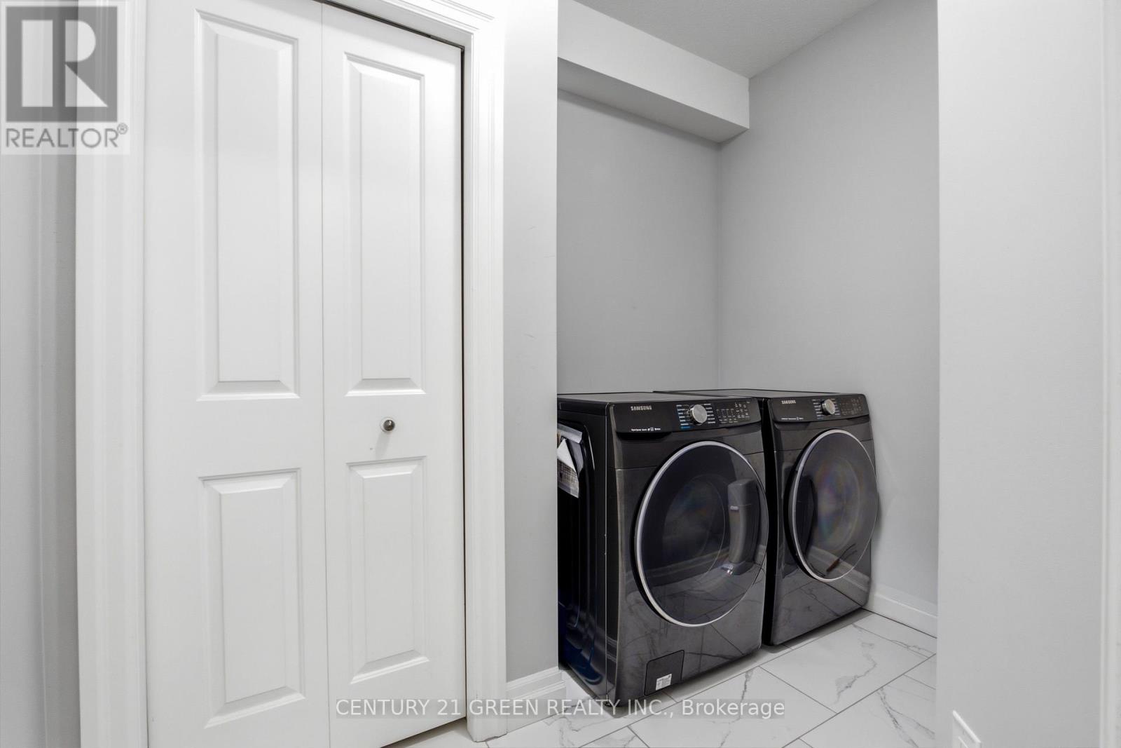 2824 DOYLE DRIVE - 24