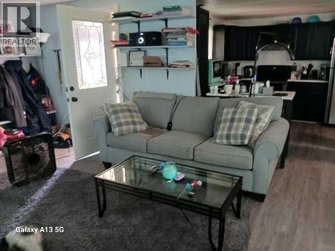 85 Gasoline Alley East, Rural Red Deer County