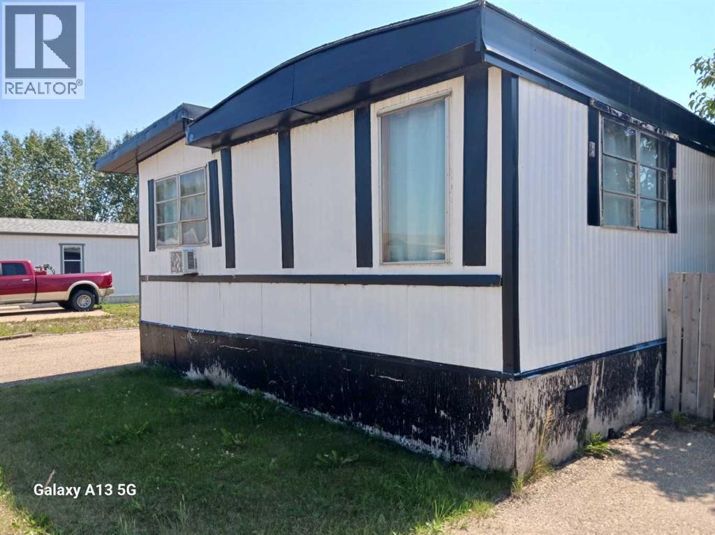 85 Gasoline Alley East, Rural Red Deer County