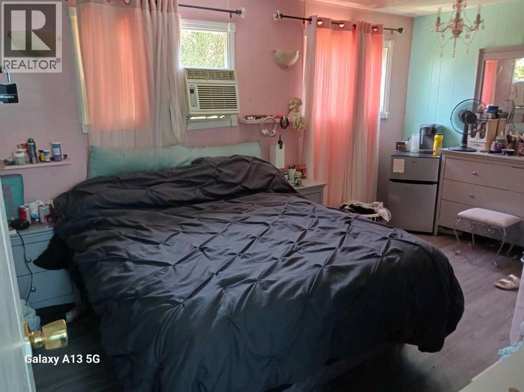 85 Gasoline Alley East, Rural Red Deer County