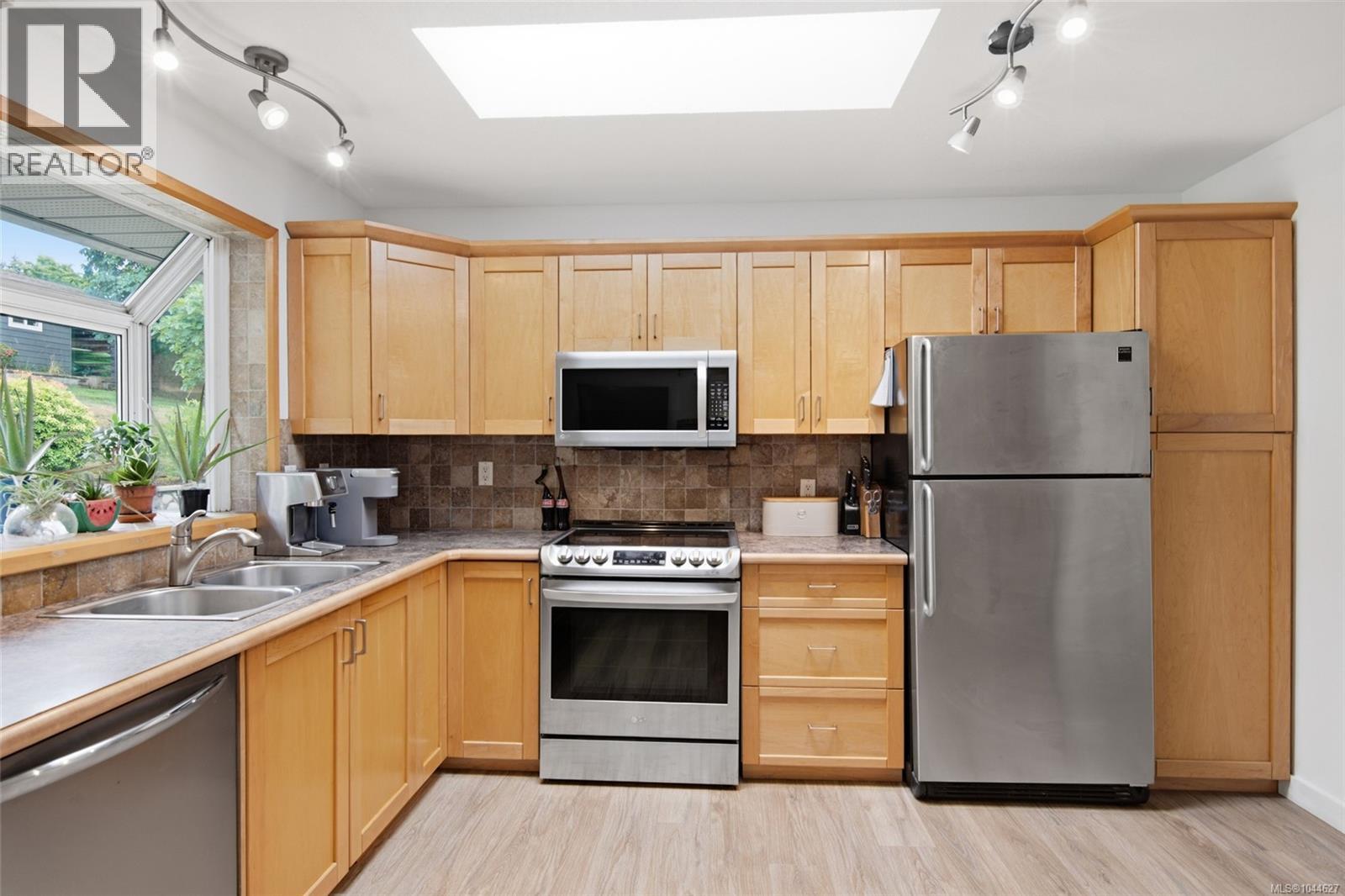 2151 11th Ave - 10