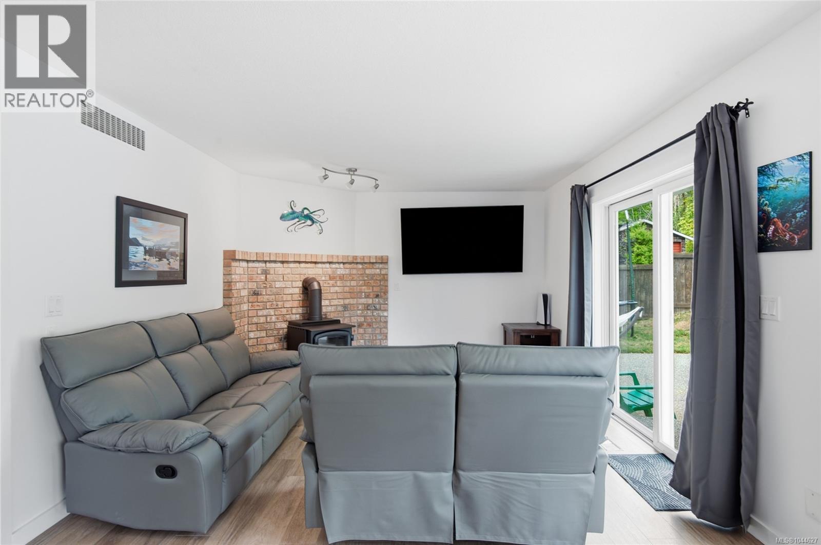 2151 11th Ave - 13