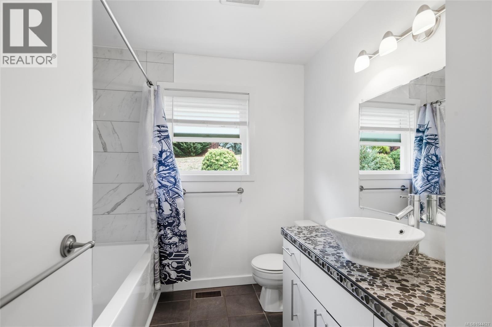 2151 11th Ave - 21