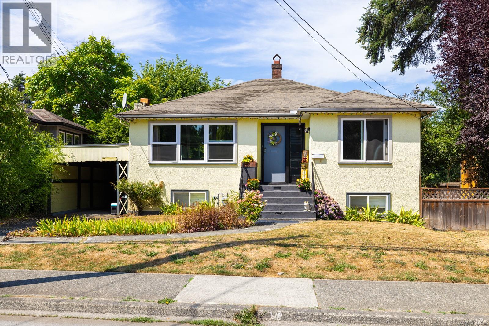 461 Howard Ave - 1