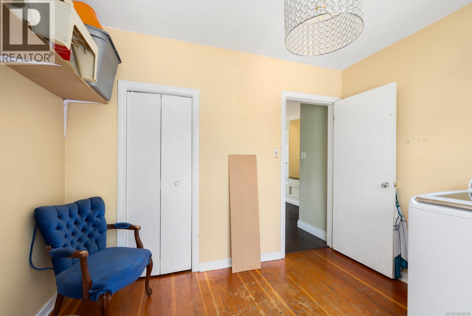 461 Howard Ave - 19