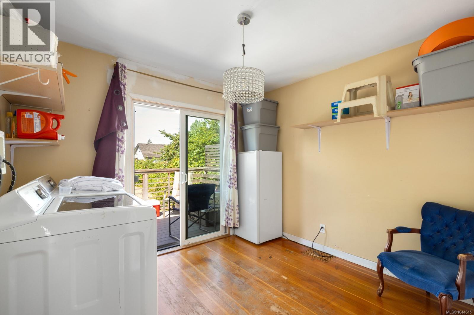 461 Howard Ave - 20