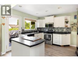 Kitchen - 461 Howard Ave, Duncan, BC V9L3M9 Photo 10