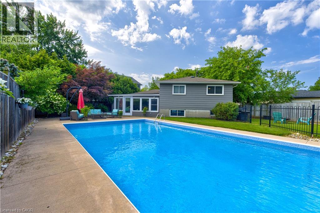 2225 WYANDOTTE Drive - 36