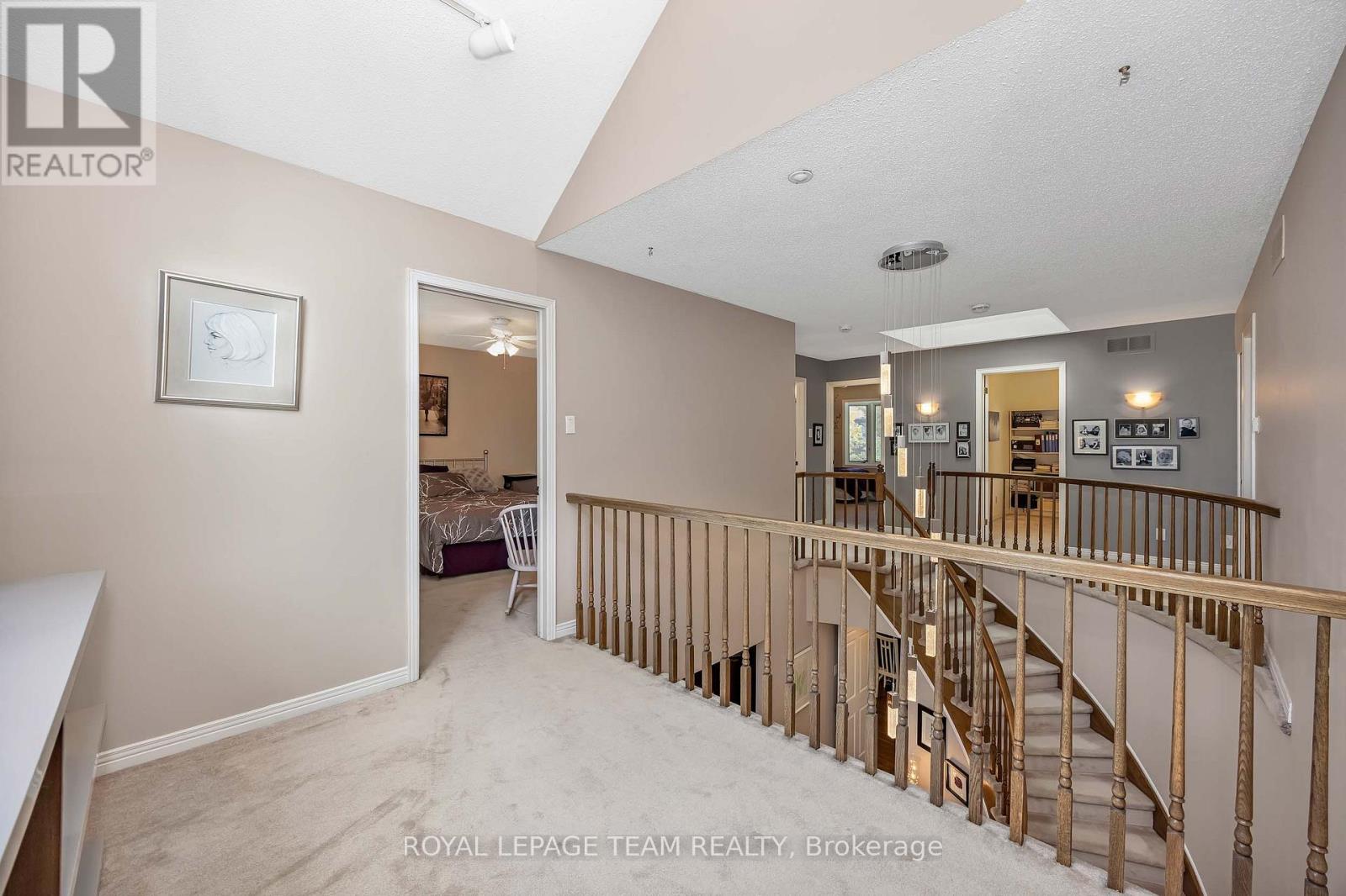 47 STAPLEDON CRESCENT - 29