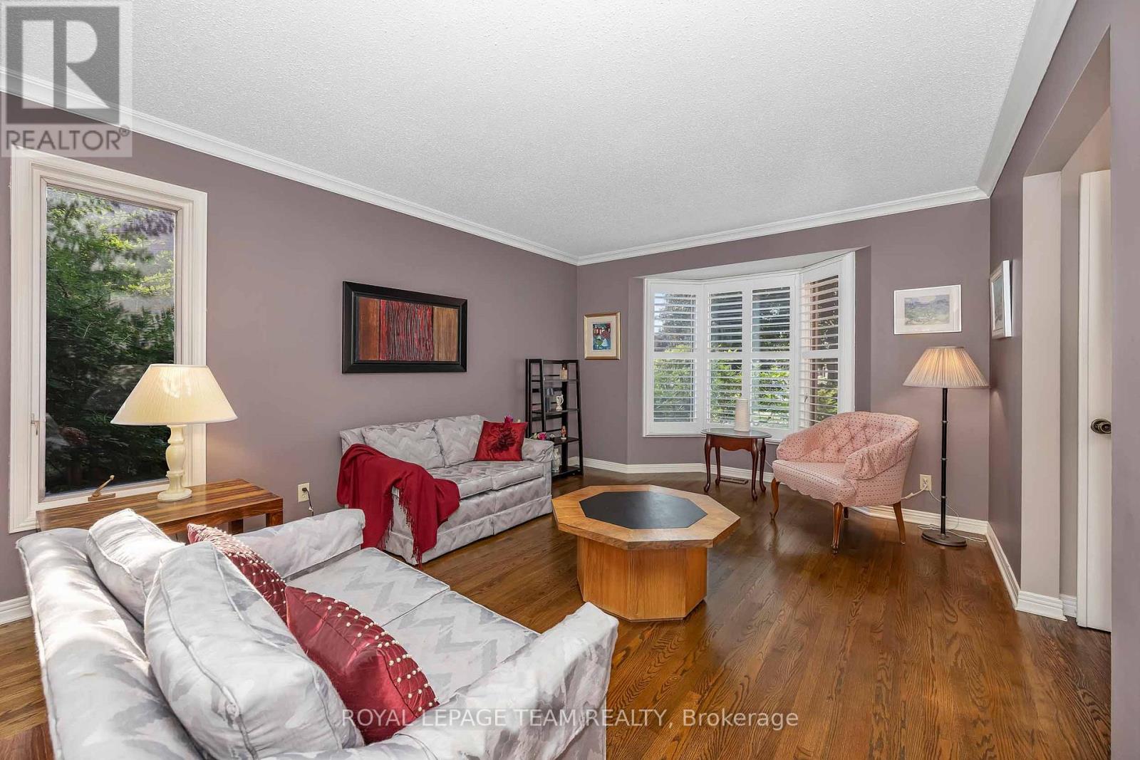 47 STAPLEDON CRESCENT - Image 8