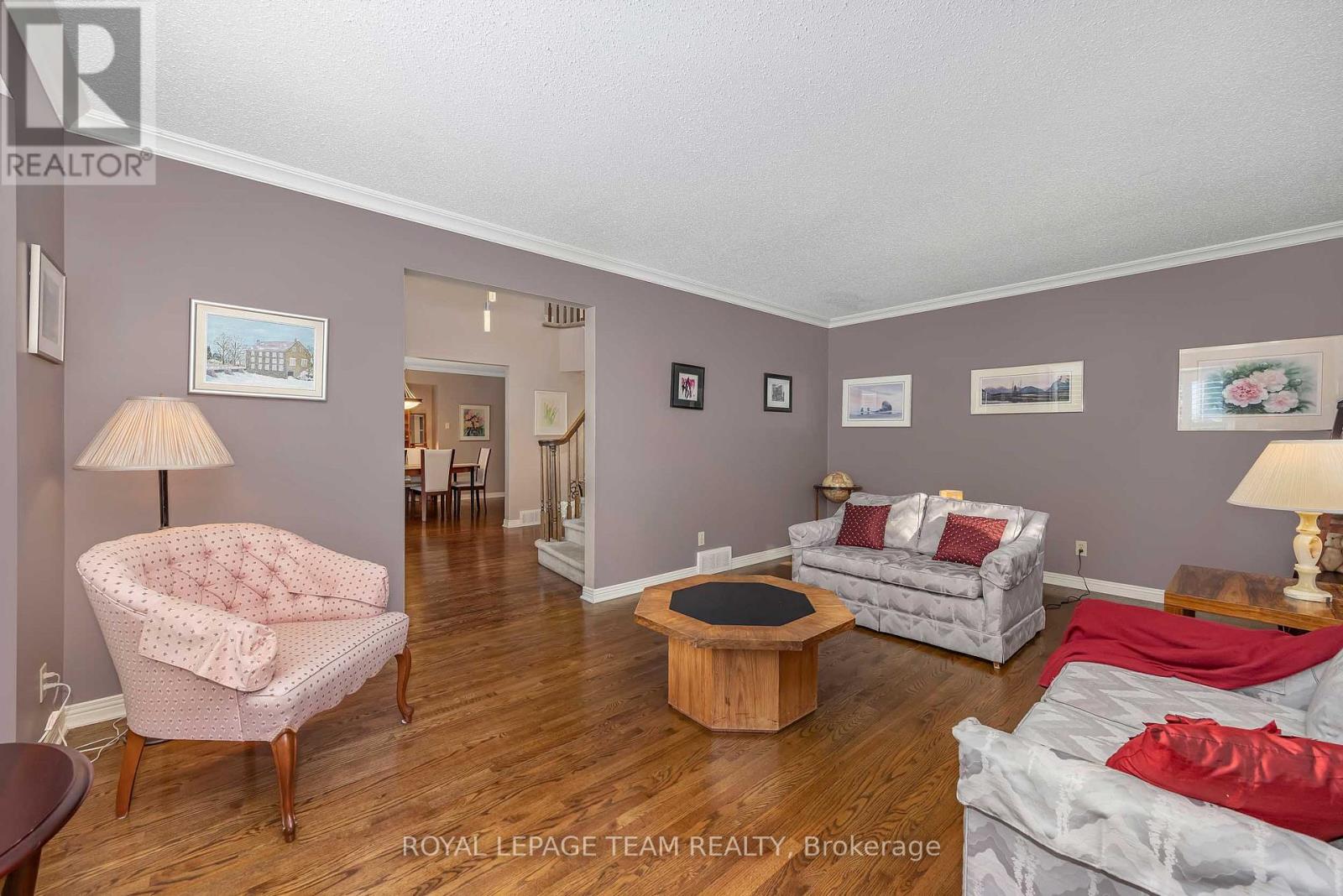 47 STAPLEDON CRESCENT - Image 9