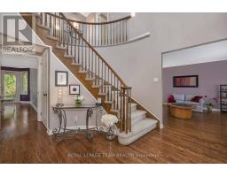 47 STAPLEDON CRESCENT — photo 4