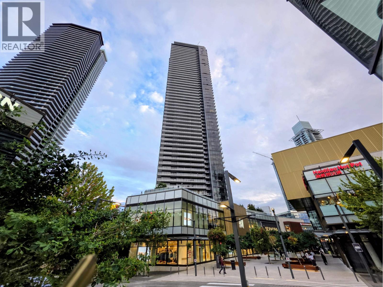 1102 1955 SE ALPHA WAY, Burnaby