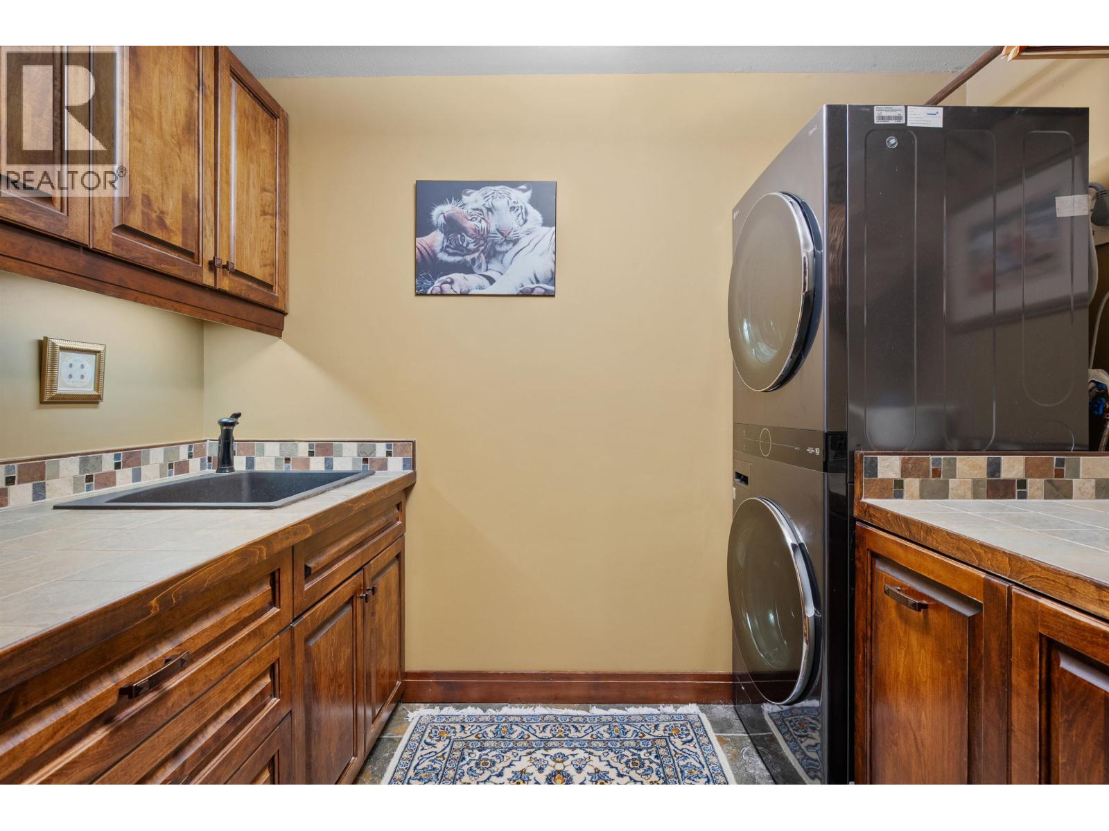 2379 MARINE DRIVE, West Vancouver