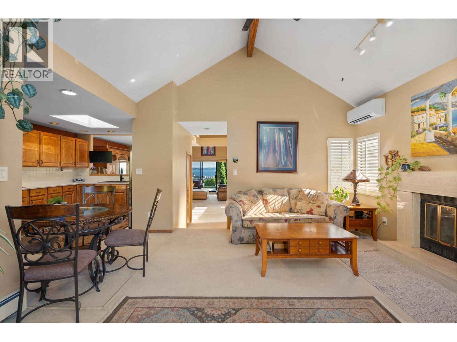 2379 MARINE DRIVE, West Vancouver