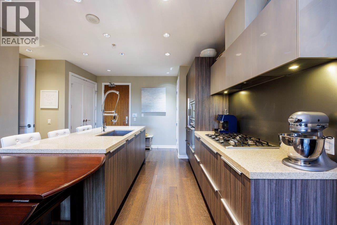 208 1616 COLUMBIA STREET, Vancouver