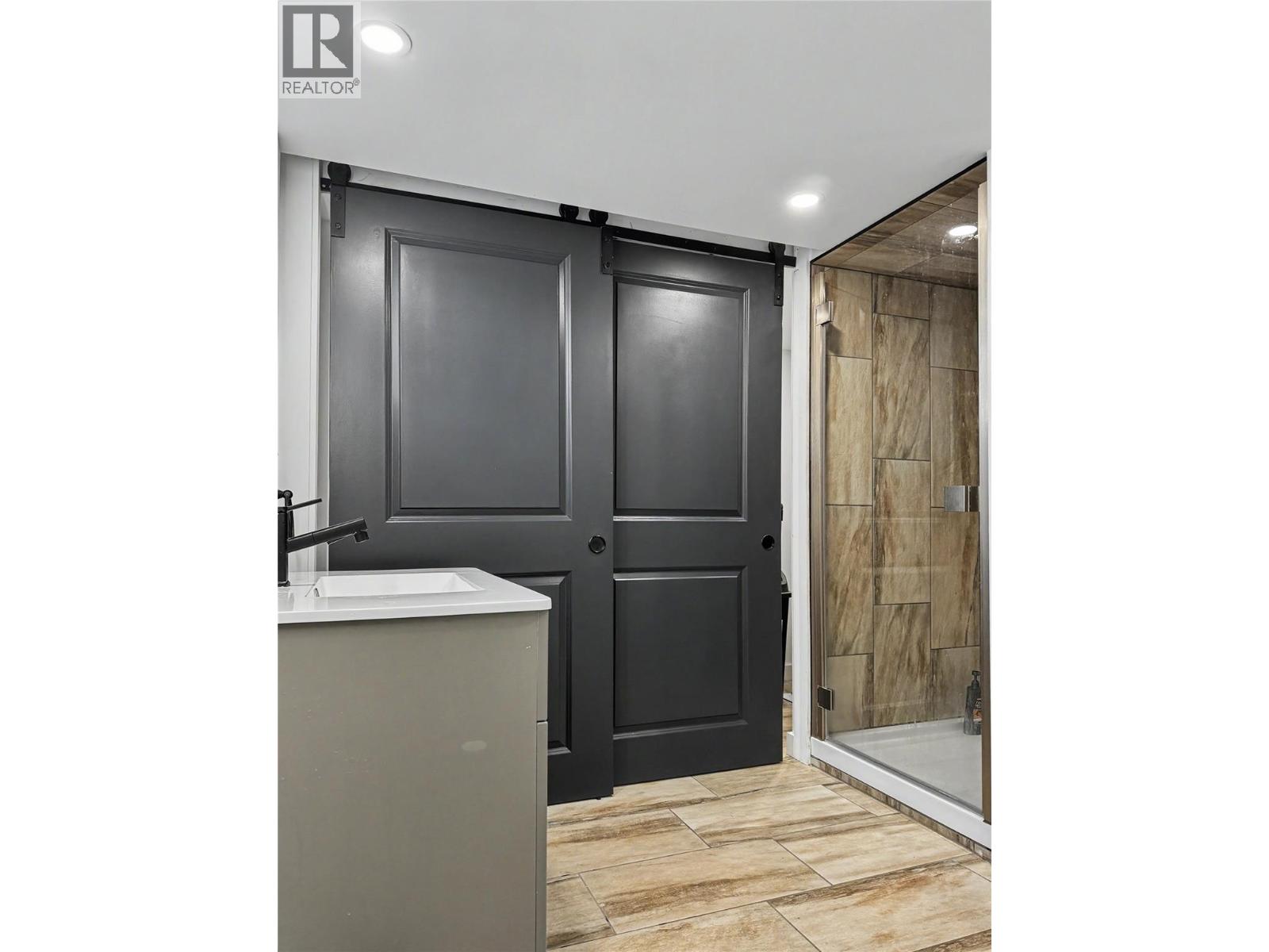 987 Kettle River Drive - 29
