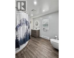 Kitchen - 987 Kettle River Drive, Grand Forks, BC V0H1H0 Photo 11