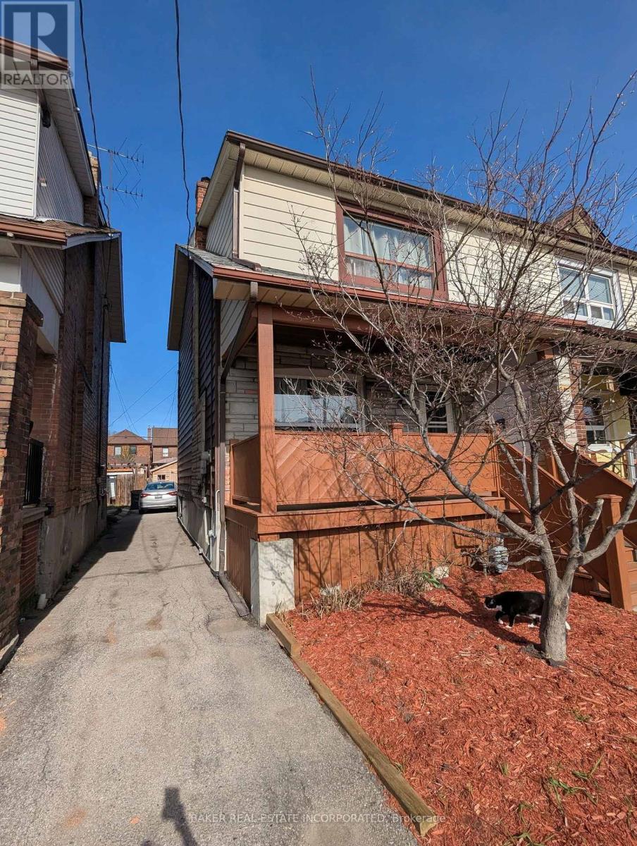 1867 DUFFERIN STREET - 4