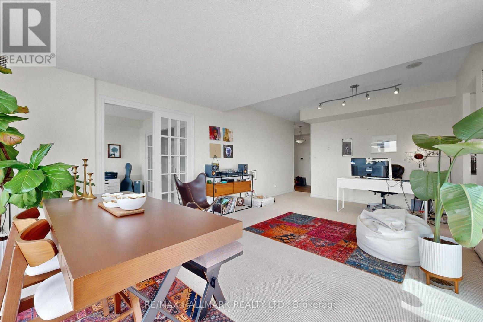 #1516 410 QUEENS QUAY W - 10