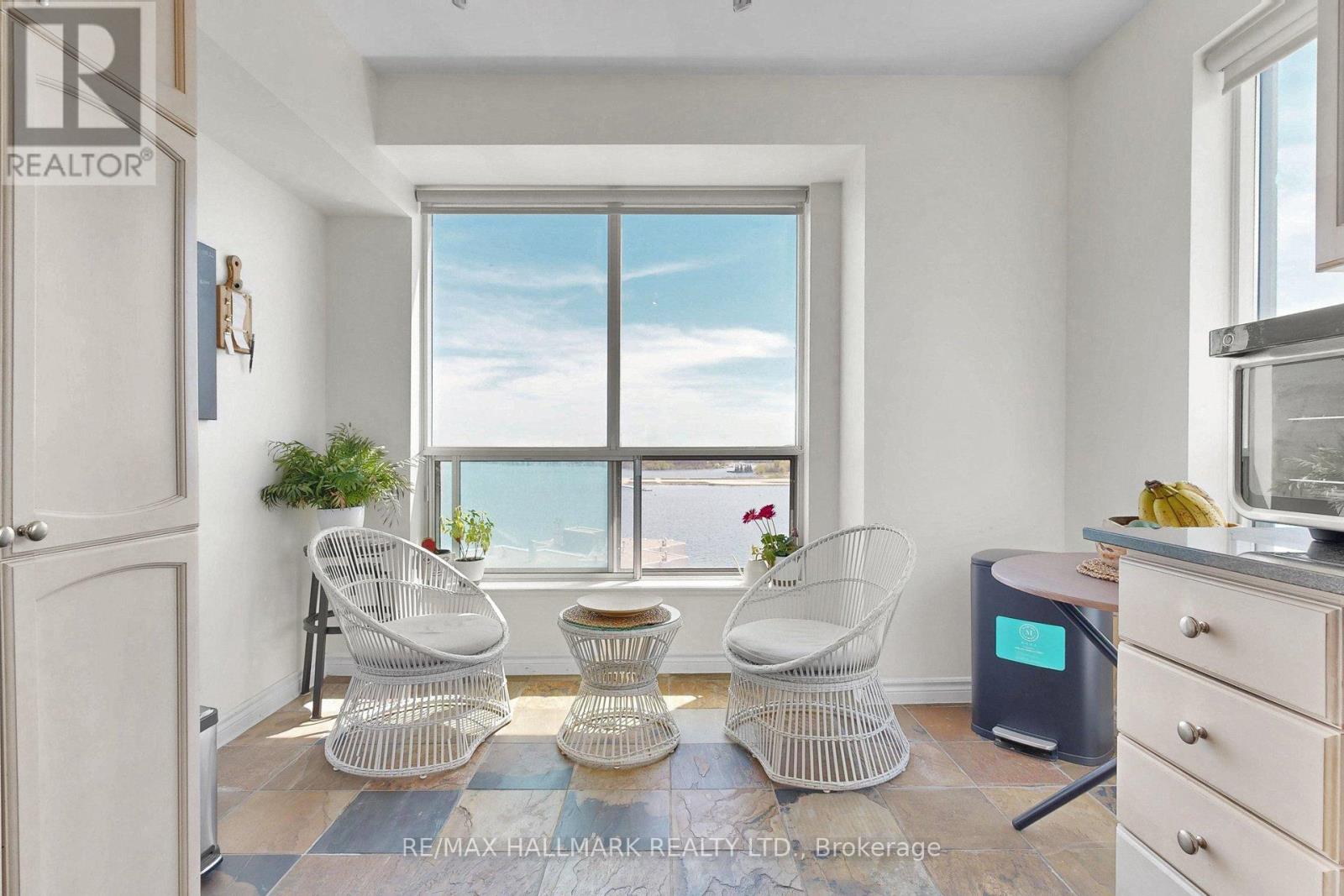 #1516 410 QUEENS QUAY W - 16