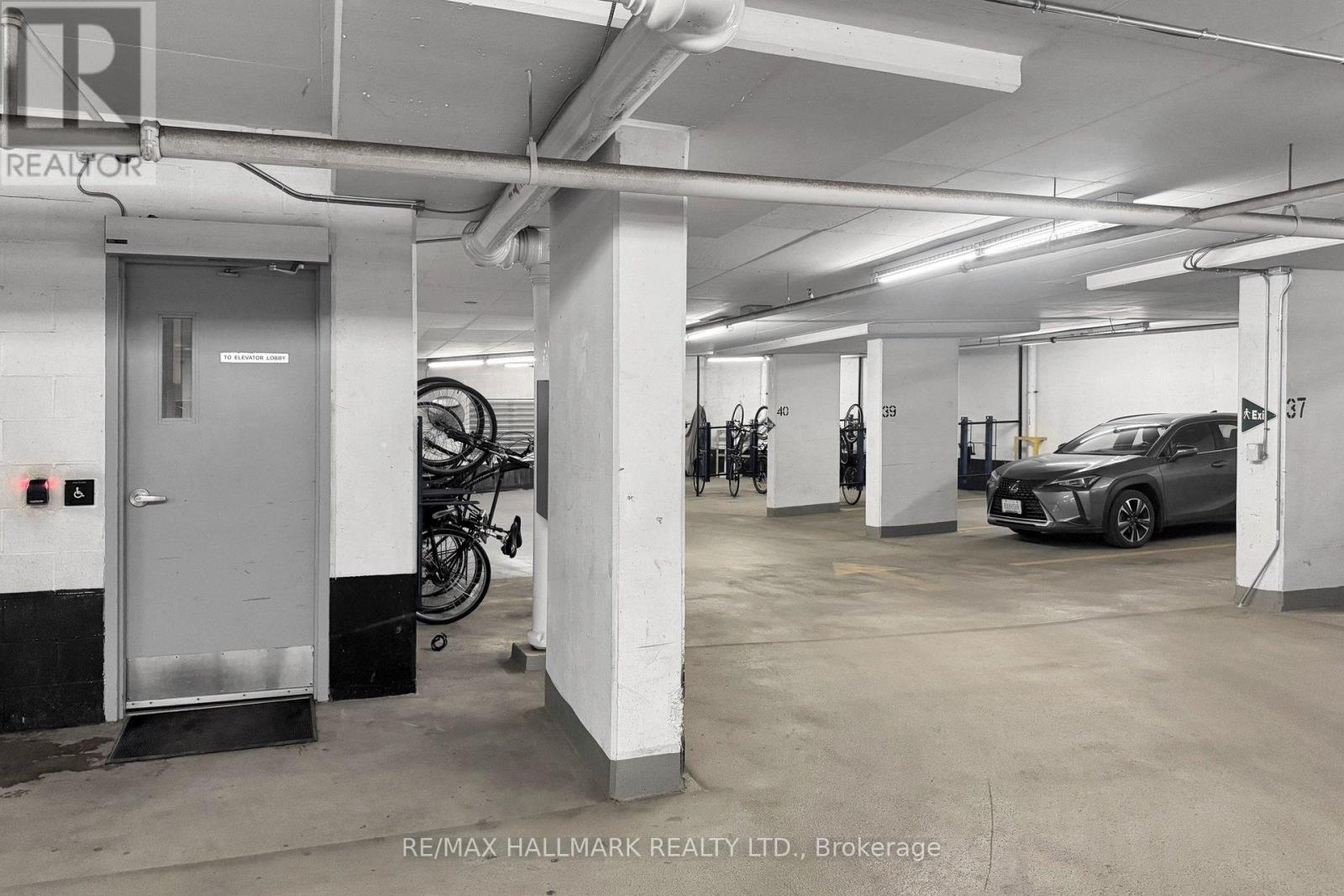 #1516 410 QUEENS QUAY W - 34