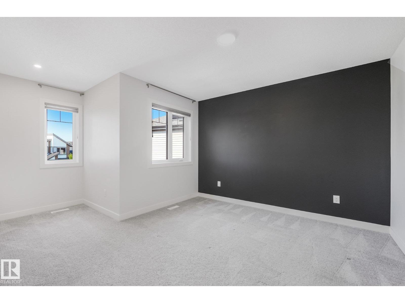 6404 176 AV NW - 41