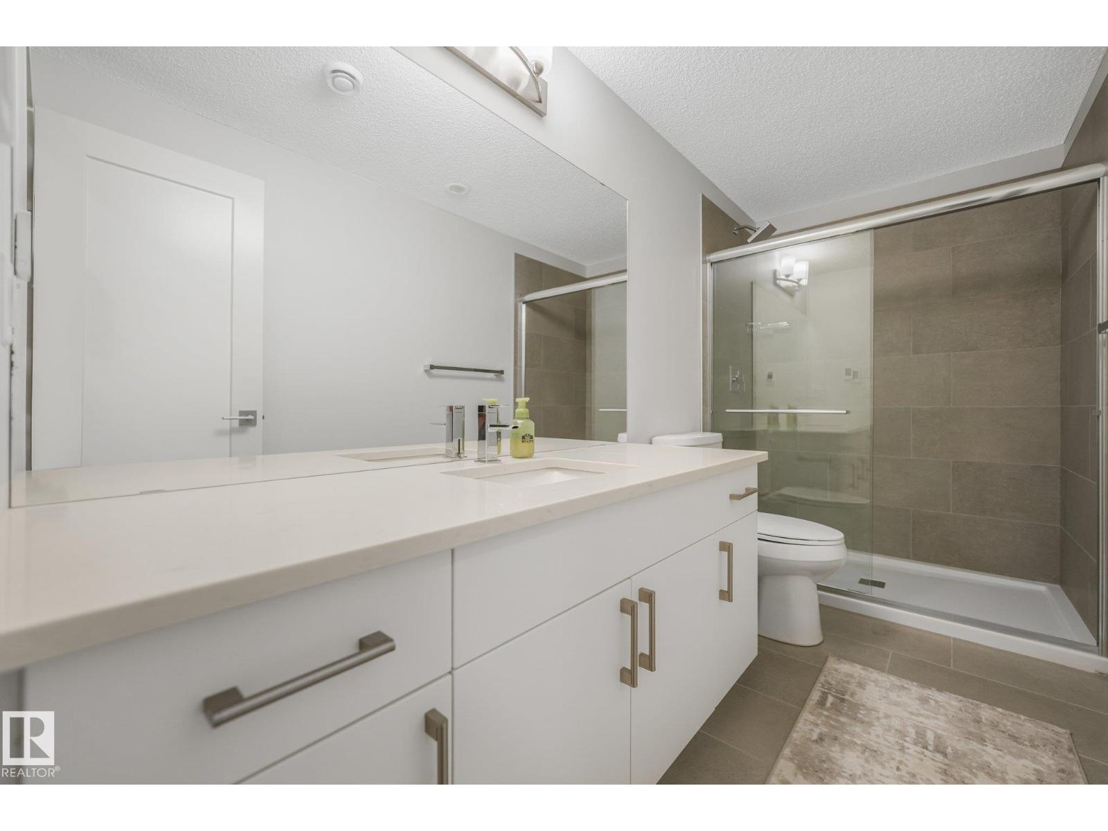 6404 176 AV NW - 62