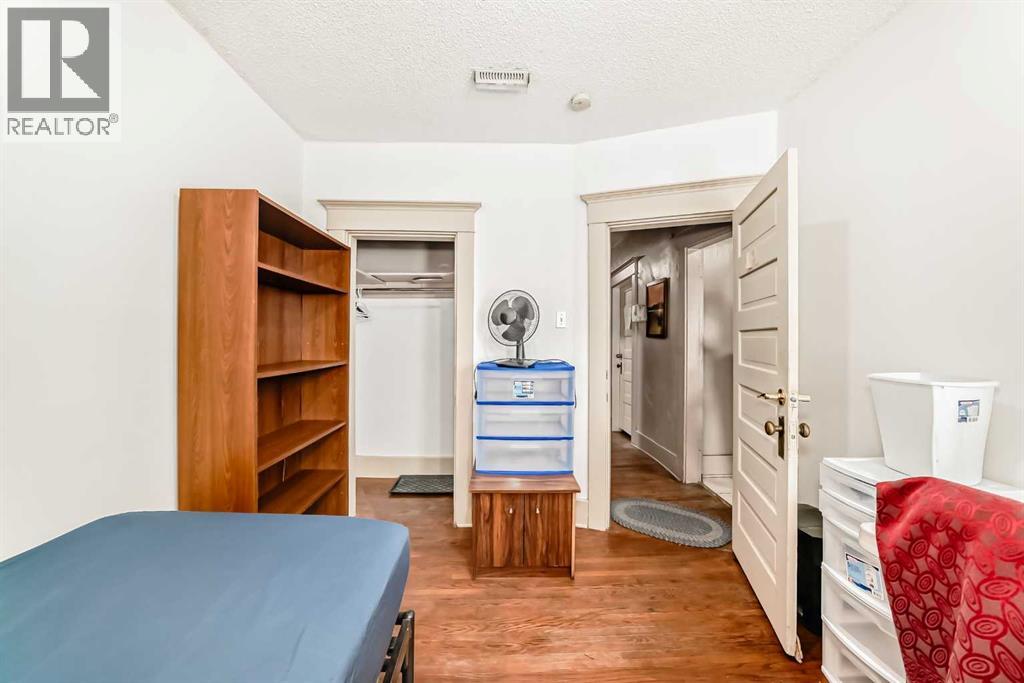 1227 13 Avenue SW - 12