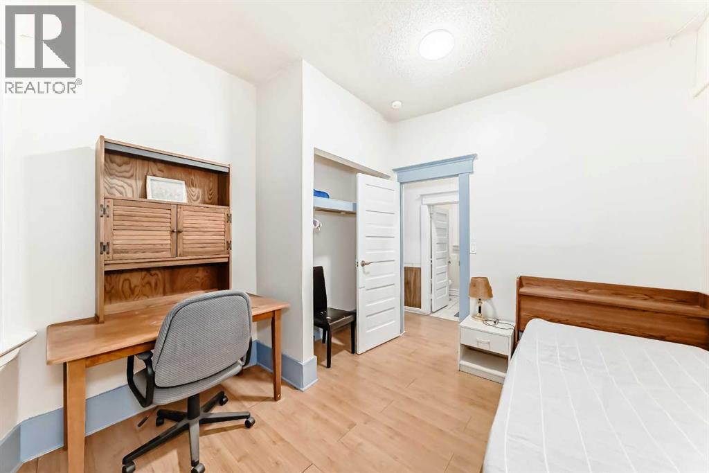 1227 13 Avenue SW - 18