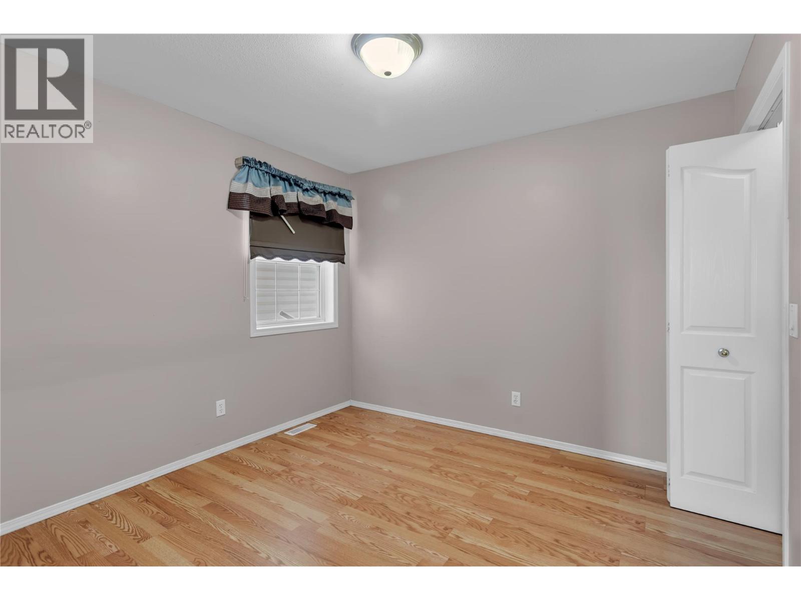 324 Klassen Road - 19