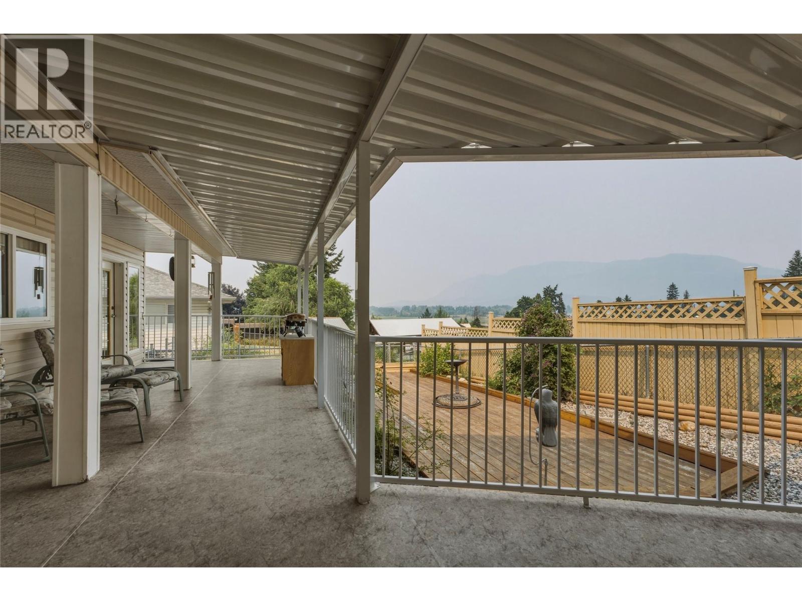 19 Preston Crescent - 49