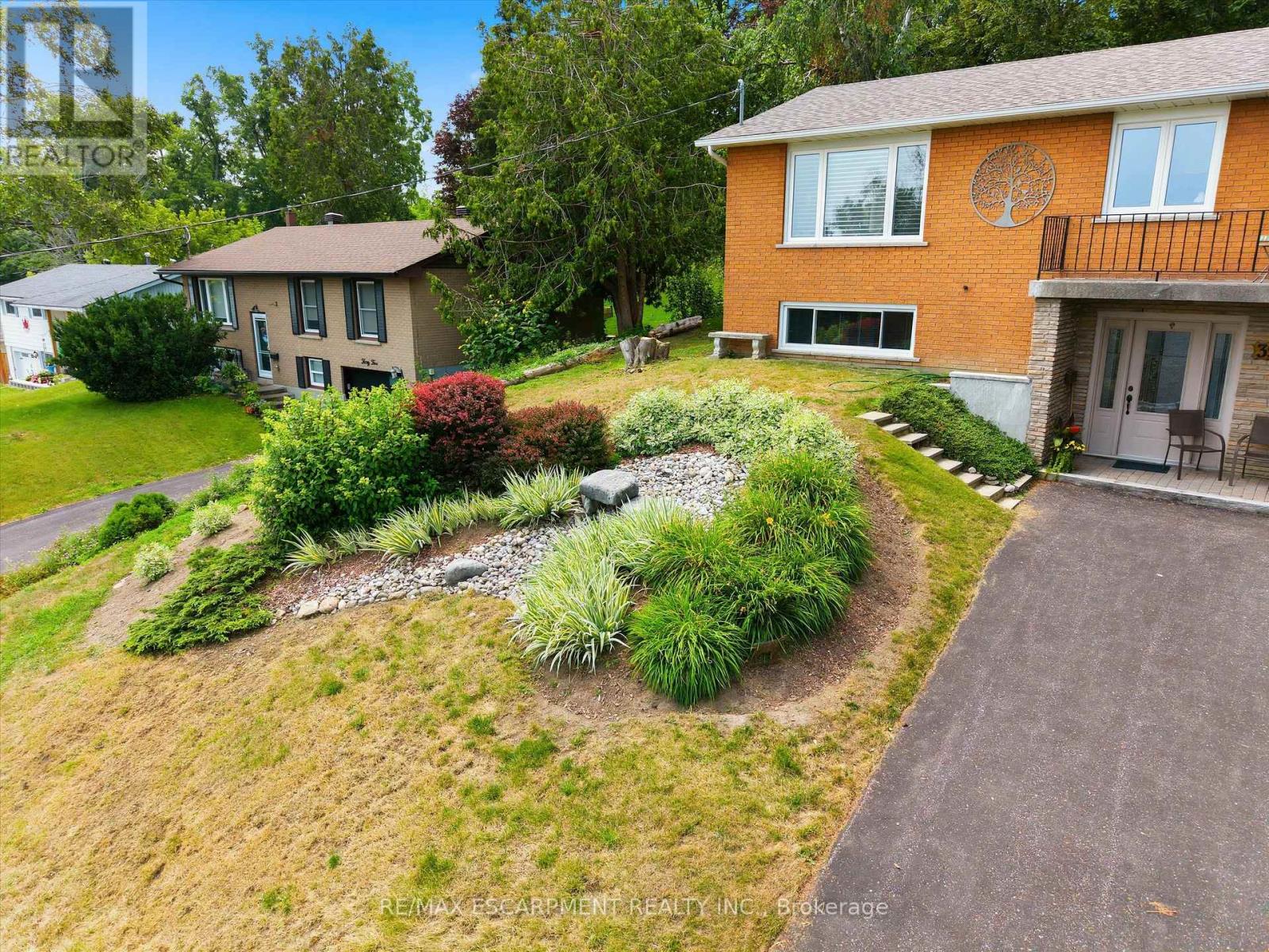39 ORMA DRIVE - 2