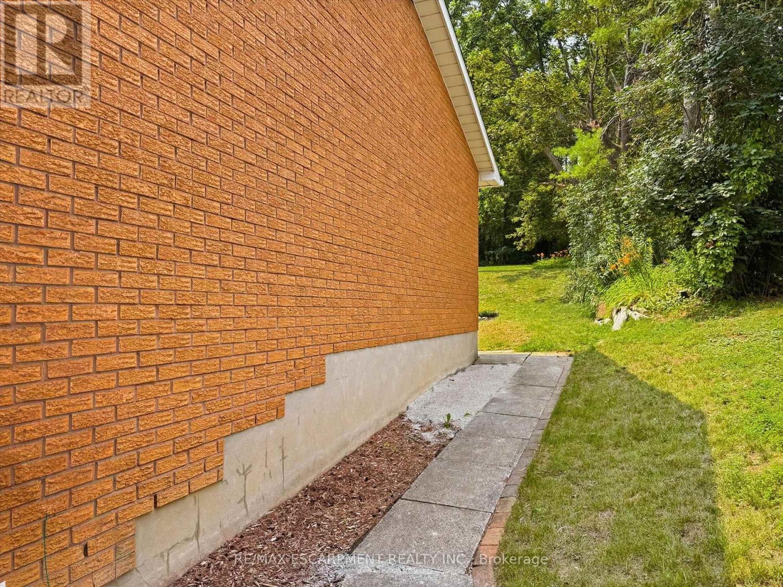 39 ORMA DRIVE - 36
