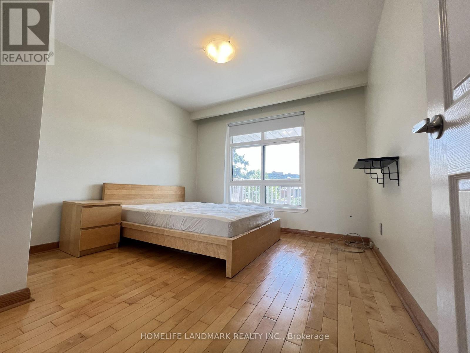 27 TILLPLAIN ROAD - 21
