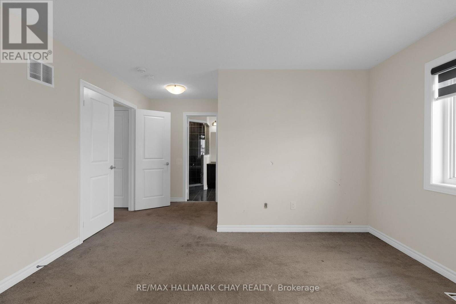 264 RUSSELL STREET - 18