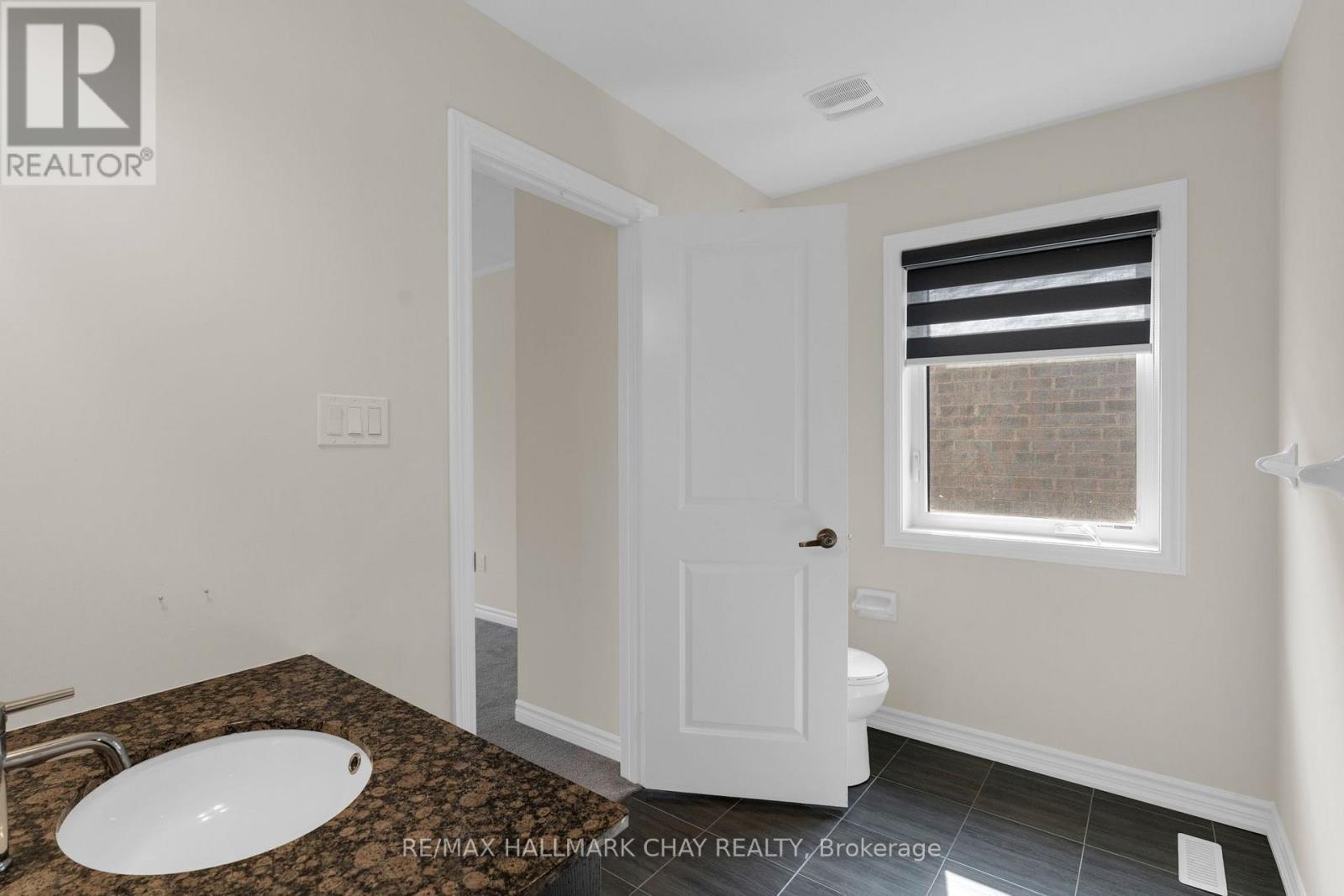 264 RUSSELL STREET - 22