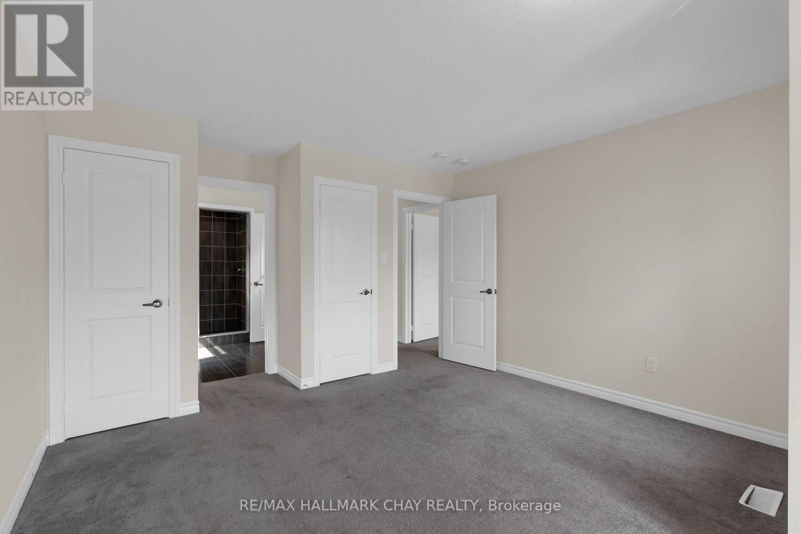 264 RUSSELL STREET - 26