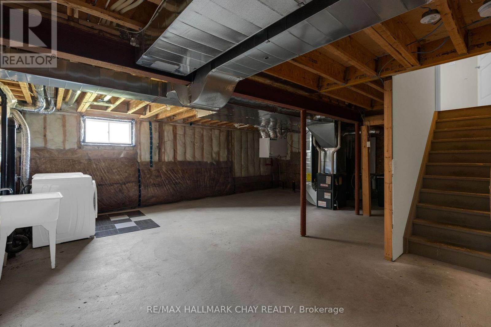 264 RUSSELL STREET - 29