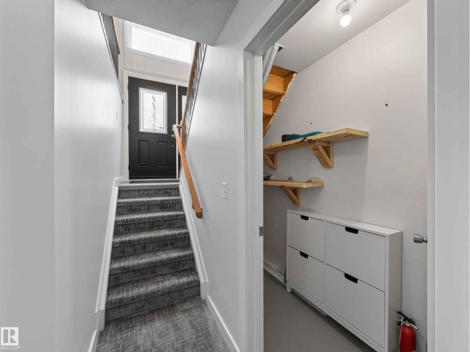 10136 81 ST NW - 16