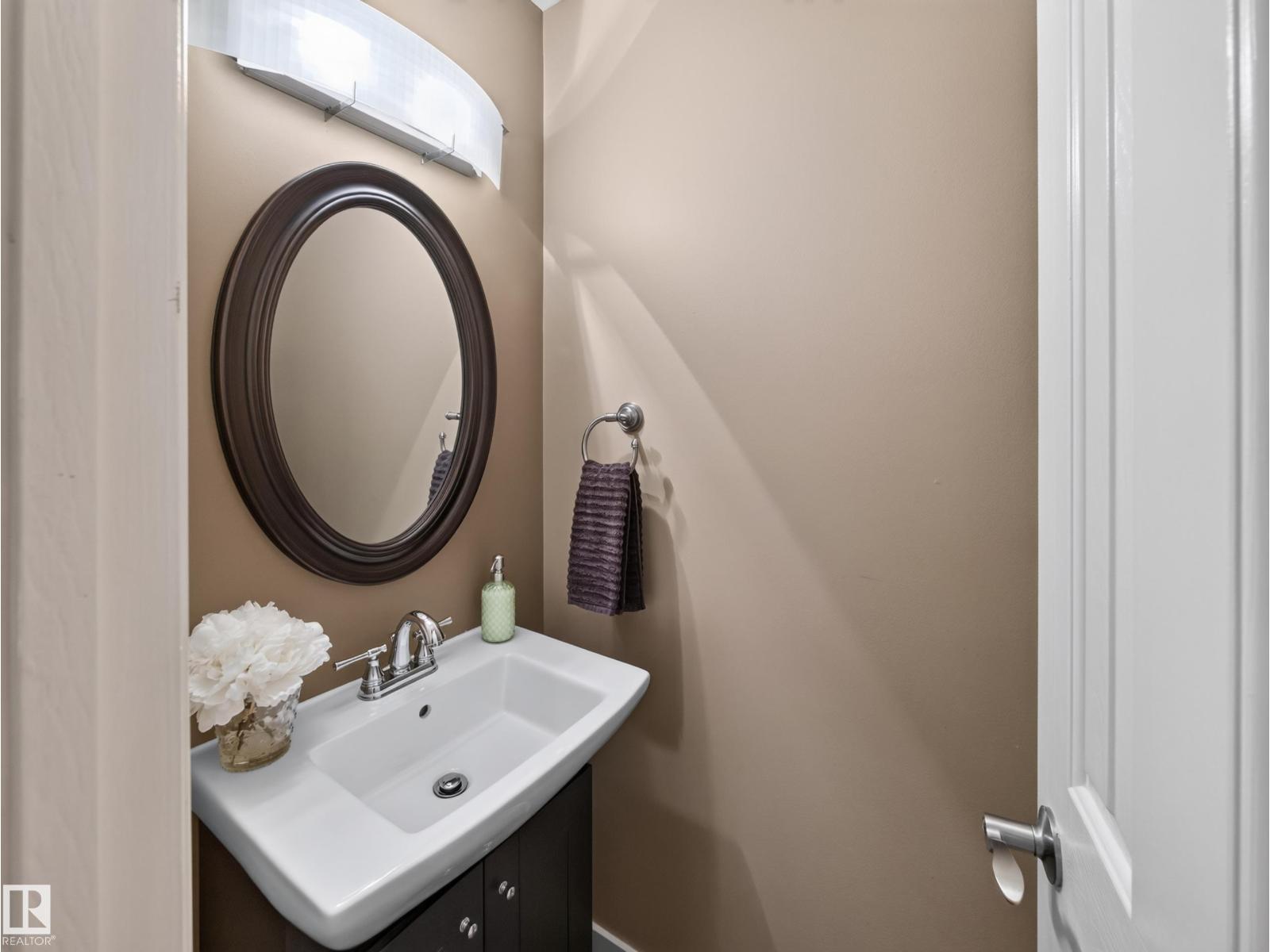 10136 81 ST NW - 31
