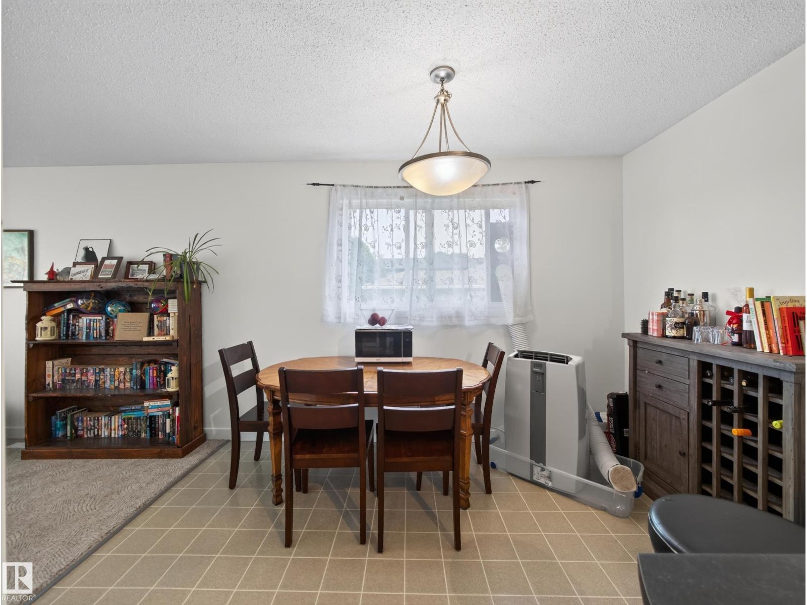 10136 81 ST NW - 59