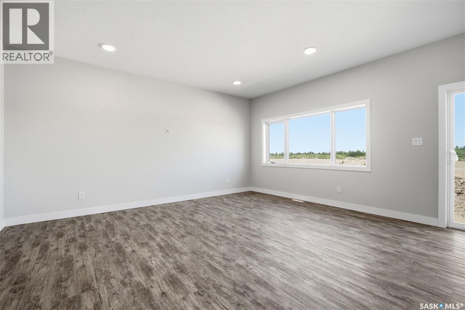 149 Emma CRESCENT - 14
