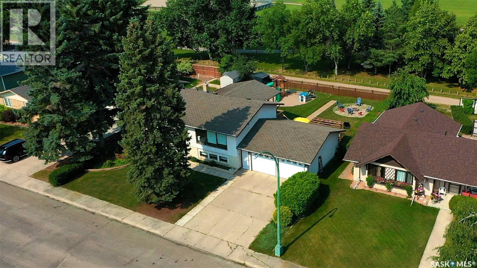 12 Redfield BAY - 1