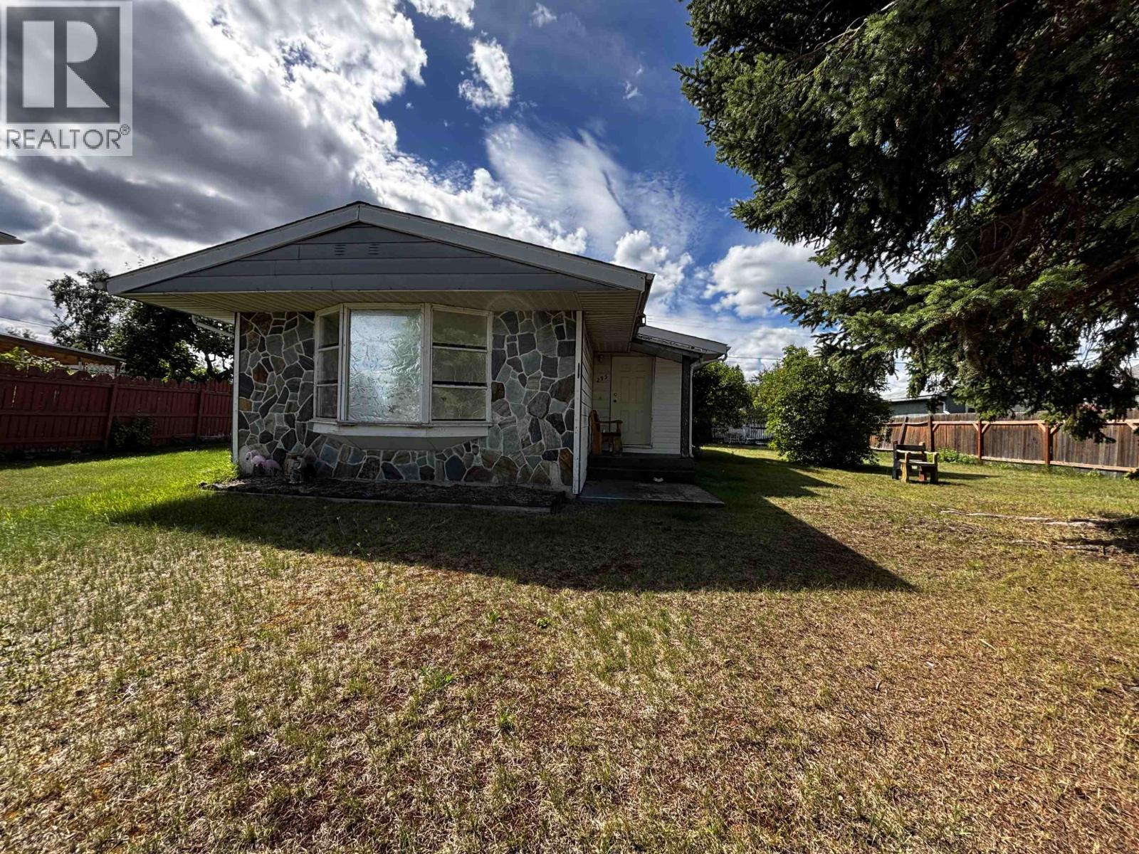 295 N MOFFAT STREET - 1