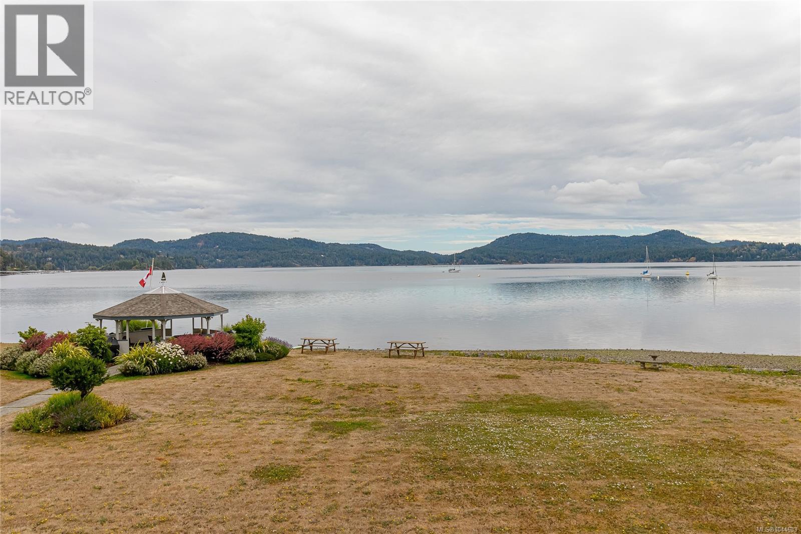 #205 2057 Kaltasin Rd - 15