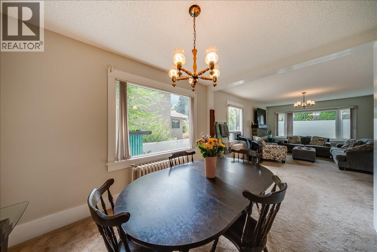 1109 Nelson Avenue - 12